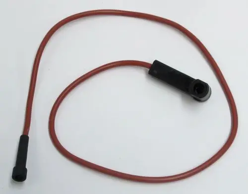 Rotes Zündkabel mit schwarzen Anschlüssen, geeignet für die Installation in Heizsystemen von Daikin.